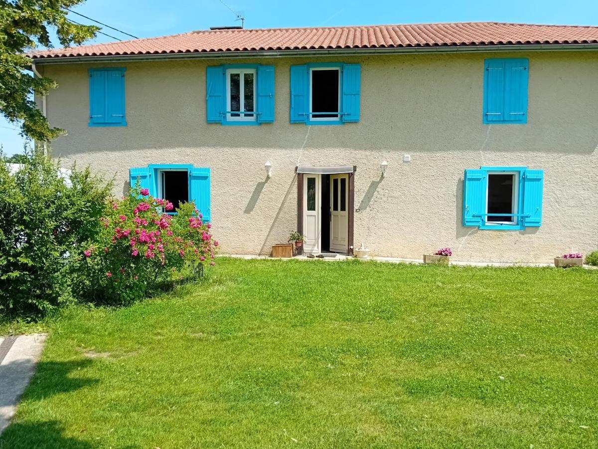 Clos A Malypense Chez Mr Montamat Galan Exterior foto
